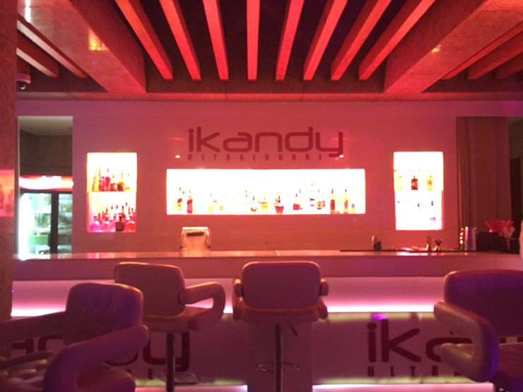Pink decor at IKandy