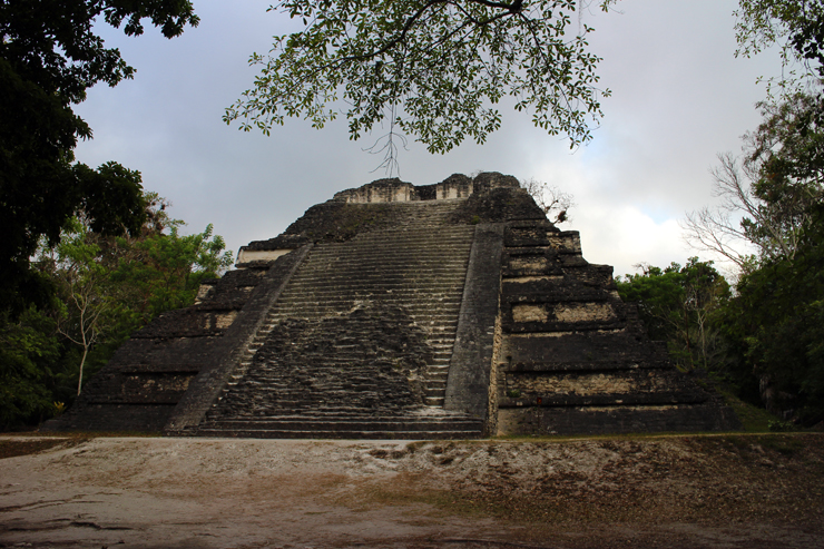 The climb in the Mundo Perdido Complex, Tikal