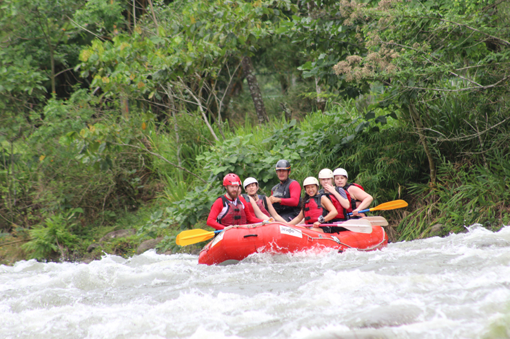 Desafio, desafio adventure company, costa rica, adventure, la fortuna, rapelling, canyoning, white water rafting, rio balsa