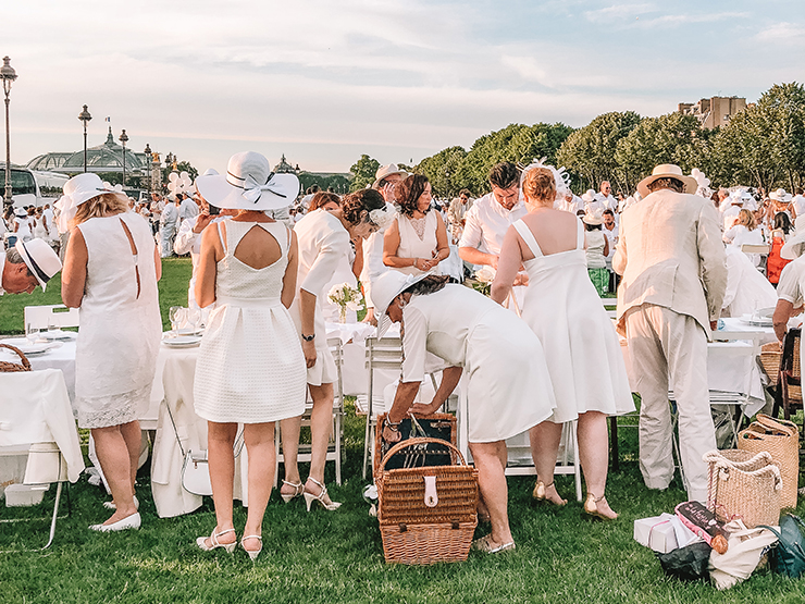 30th Anniversary of Le Dîner en Blanc de Paris30th Anniversary of Le Dîner en Blanc de Paris