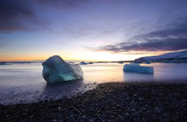 Icebergs on Jökulsárlón Black Beach